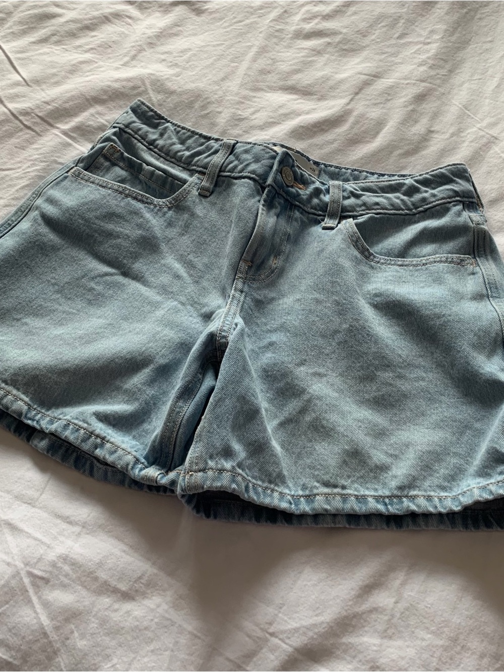 Hollister low rise baggy jean shorts